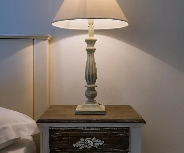 Niriides Luxury 公寓