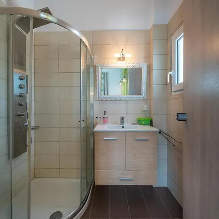 Apartment Niriides Luxury